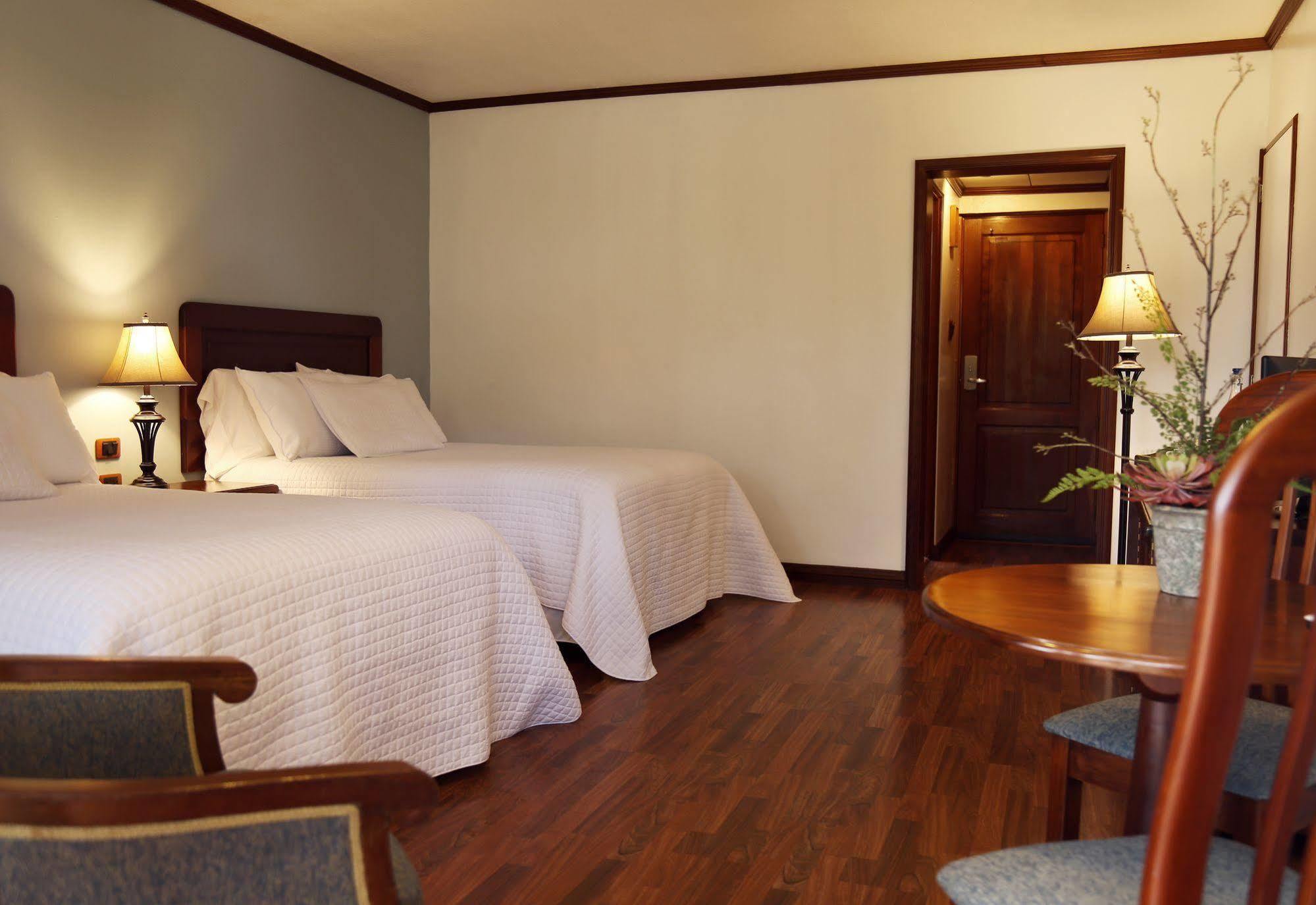 Hotel Residencia Del Sol Guatemala City Exterior foto