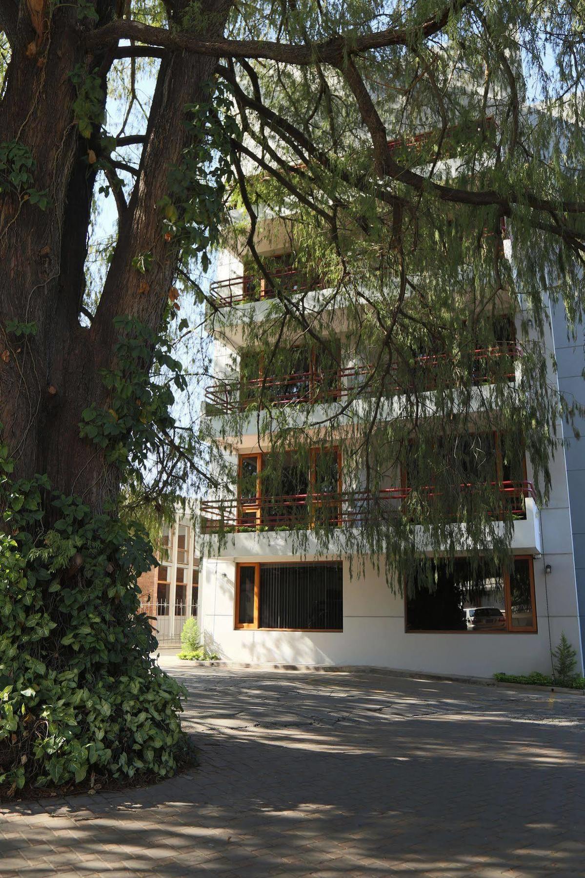 Hotel Residencia Del Sol Guatemala City Exterior foto