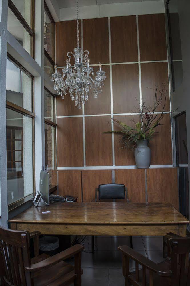 Hotel Residencia Del Sol Guatemala City Exterior foto